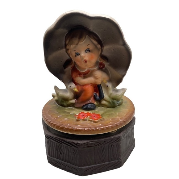 Vintage Other - Chadwick Miller Sankyo Japan Music Box Hummel-like Girl w/Ducks Vintage 1970